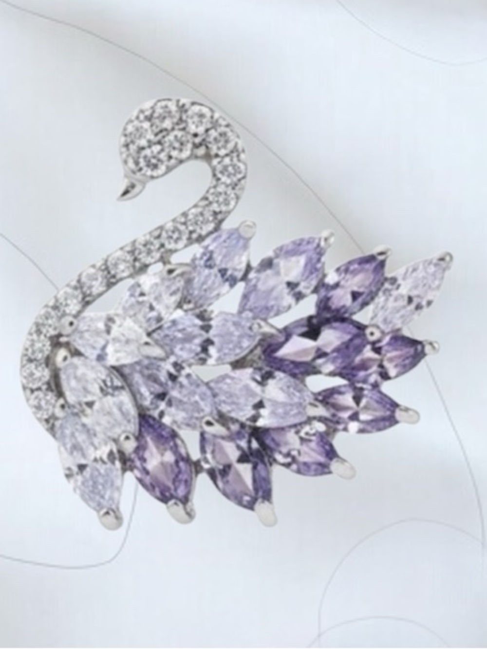 Beautiful Elegant Crystal Swan Stud Earrings Purple Formal Feminine NEW - Picture 2 of 5